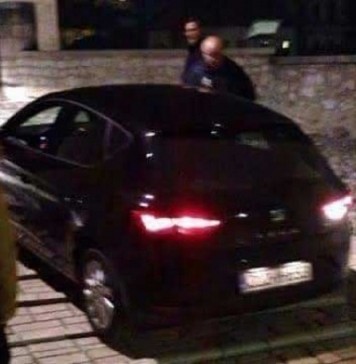 Mostar Köprüsü’nden otomobille geçen Türk turist